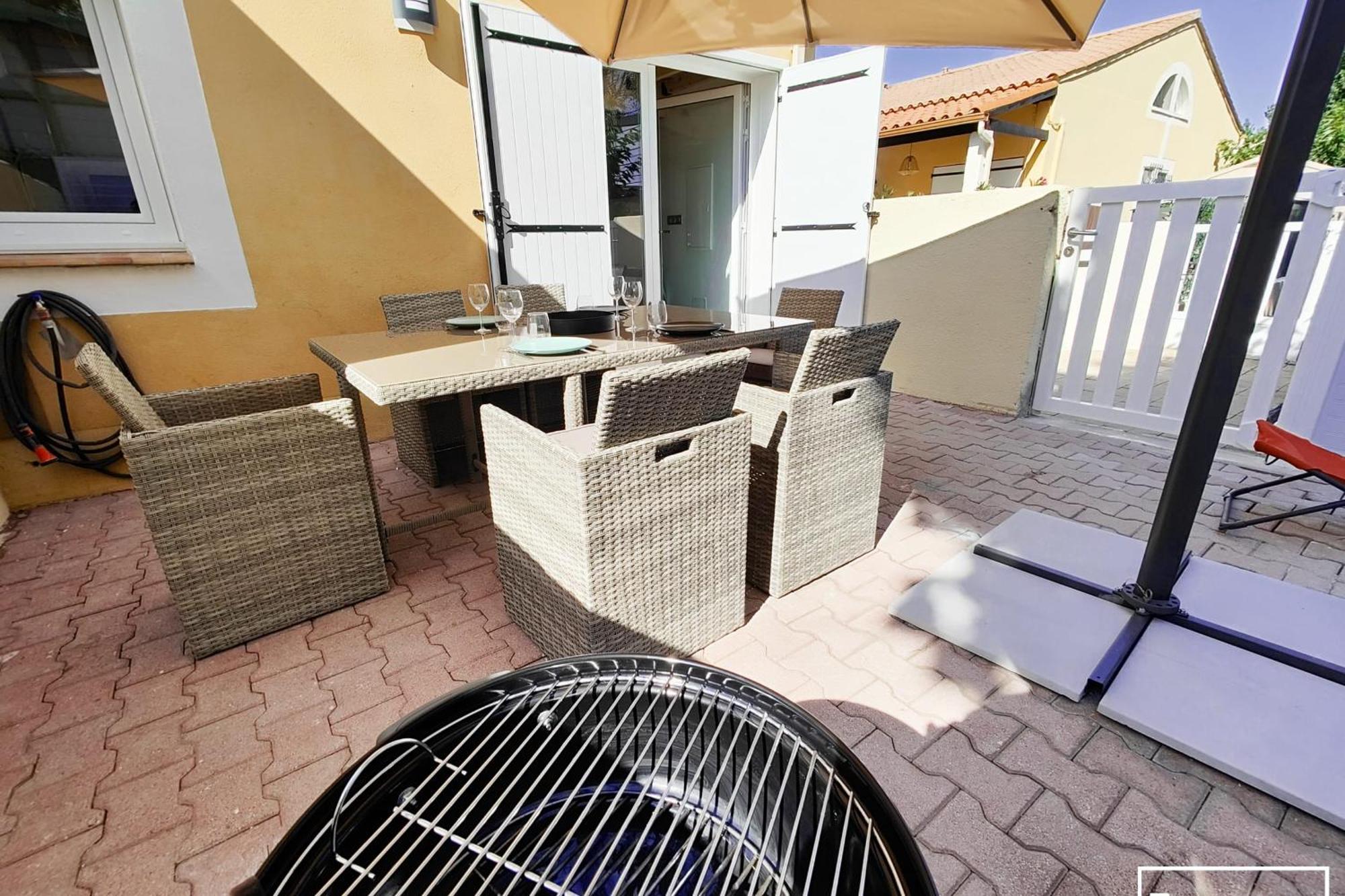 Maison Renovee Et Climatisee Avec Wifi A 600M De La Plage Vias Eksteriør billede